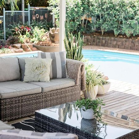 Studio 26: Central, Hampton'S Poolside Hideaway Coffs Harbour Esterno foto