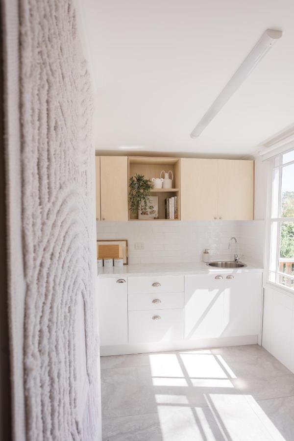 Studio 26: Central, Hampton'S Poolside Hideaway Coffs Harbour Esterno foto